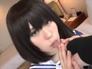 第一視角 日本水手服女生角色扮演加藤惠享受口交與打手槍